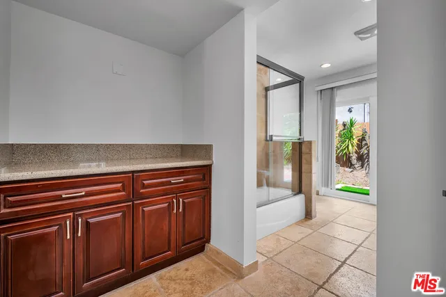 $7,600 | 2925 Dona Susana Drive, Studio City, CA 91604