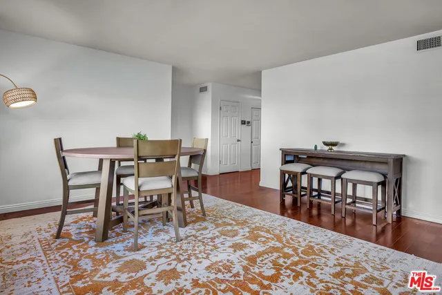 $7,600 | 2925 Dona Susana Drive, Studio City, CA 91604