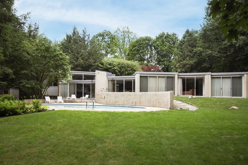 15 Young Road Weston, MA 02493 - Photo 20 of 21