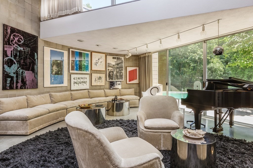 15 Young Road Weston, MA 02493 - Photo 3 of 21