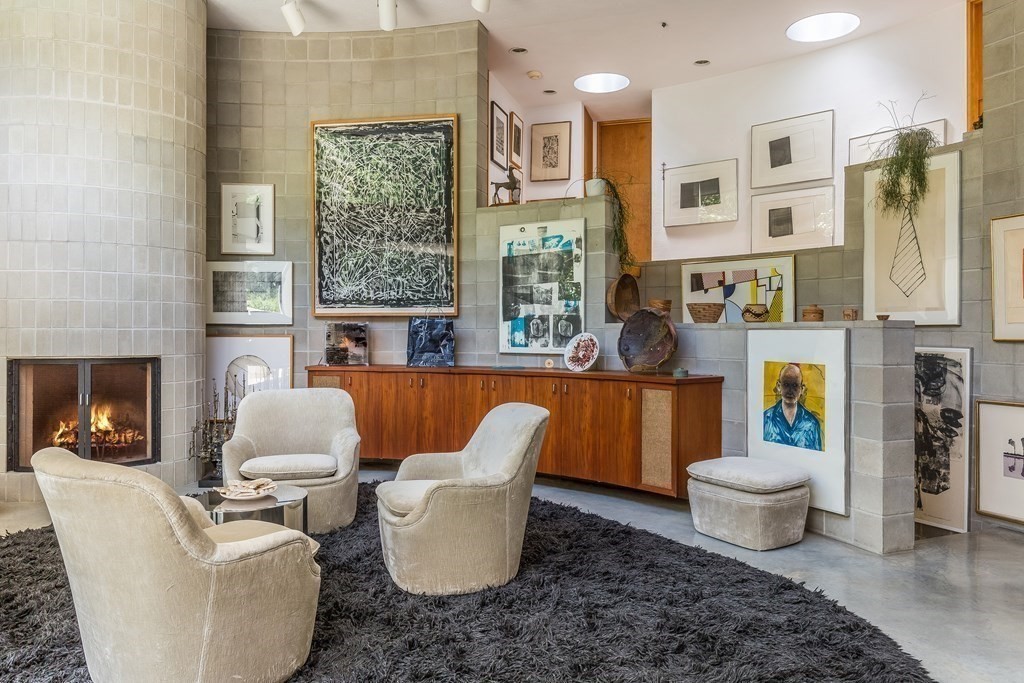 15 Young Road Weston, MA 02493 - Photo 5 of 21