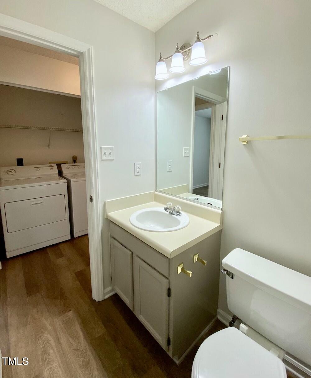 409 Devlin Place Durham, NC 27707 - Photo 16 of 28 tempImage8qjrFj