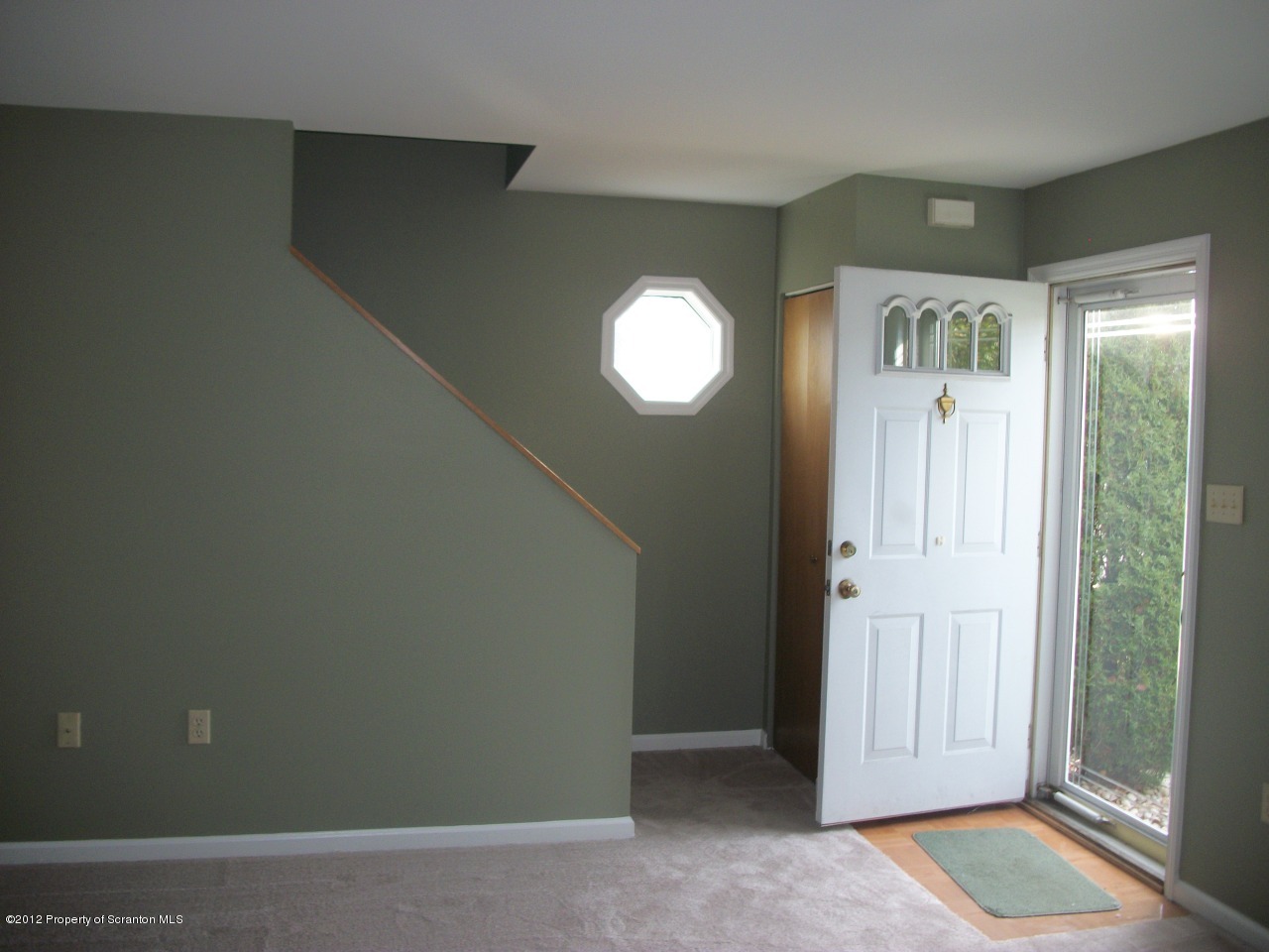 301 Bluebell Court Exeter, PA 18643 - Photo 5 of 9 Gallery Image 5
