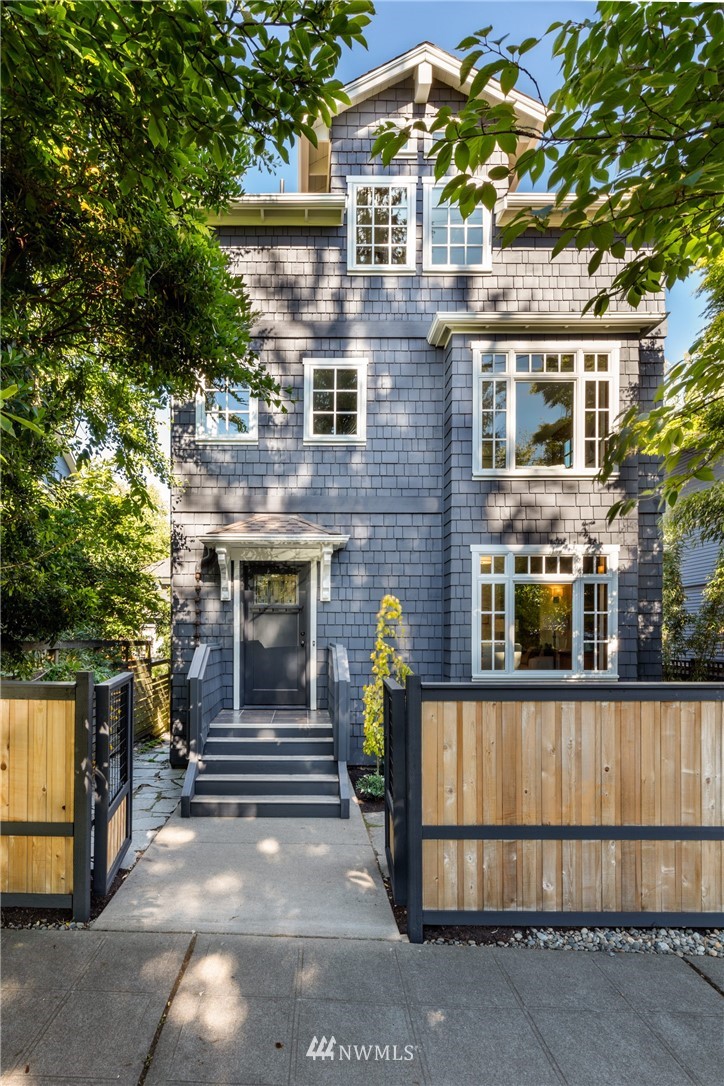 1632 35th Avenue Seattle, WA 98122 - Photo 2 of 35