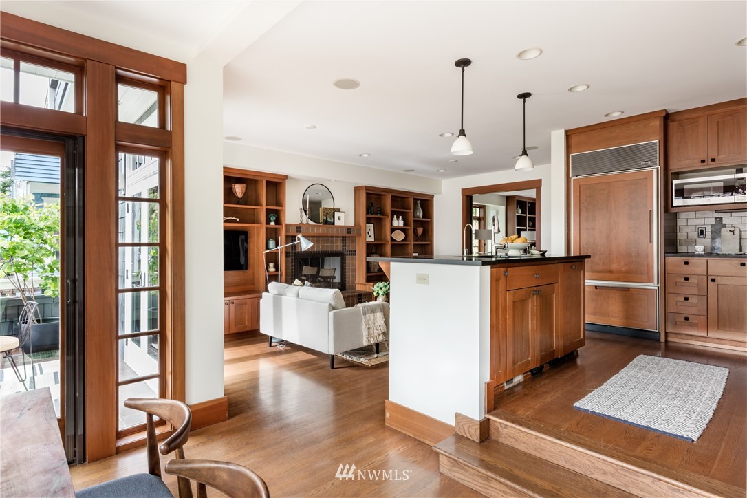 1632 35th Avenue Seattle, WA 98122 - Photo 12 of 35