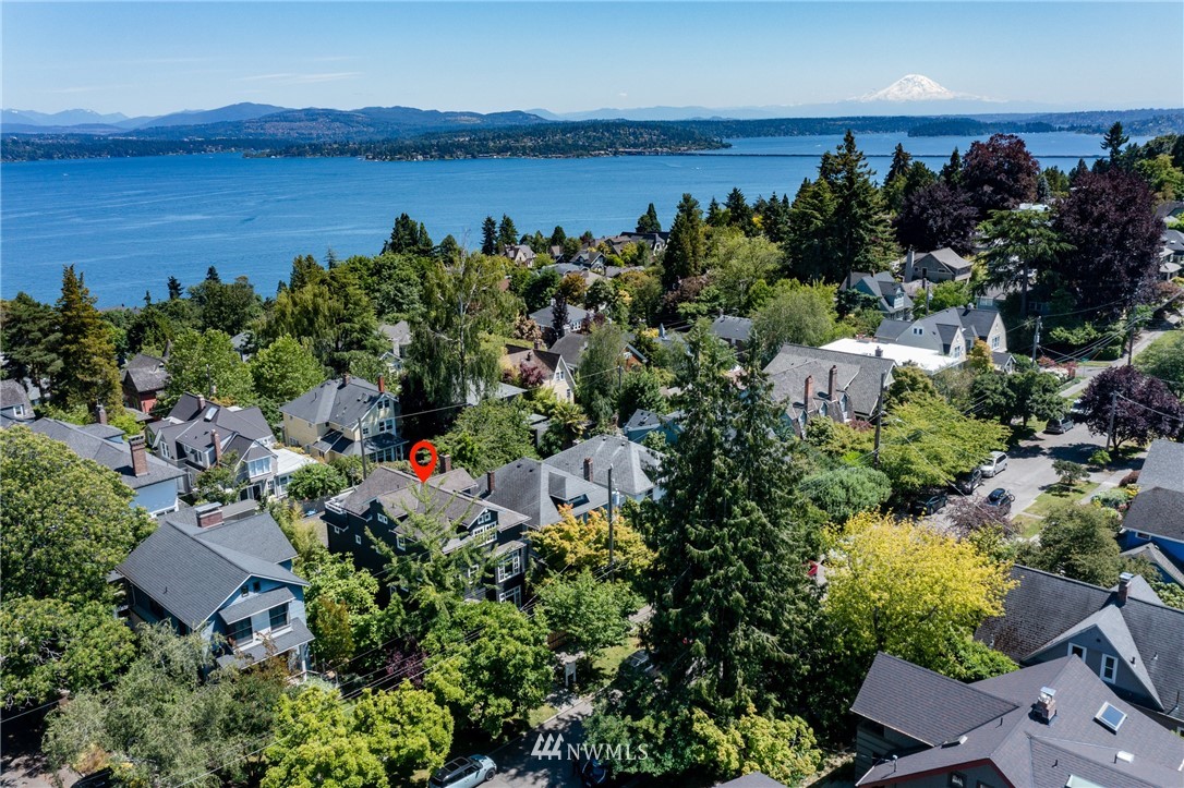 1632 35th Avenue Seattle, WA 98122 - Photo 3 of 35