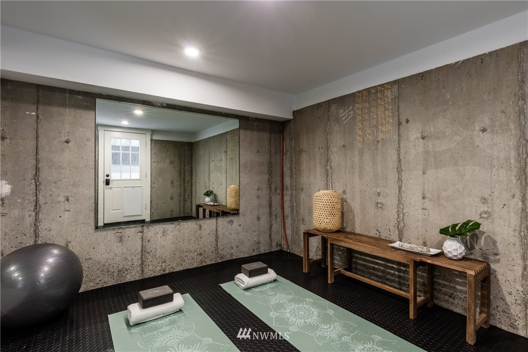 1632 35th Avenue Seattle, WA 98122 - Photo 33 of 35