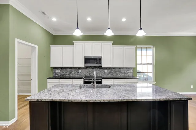 $589,000 | 14995 Pollard Drive, Westfield, IN 46074