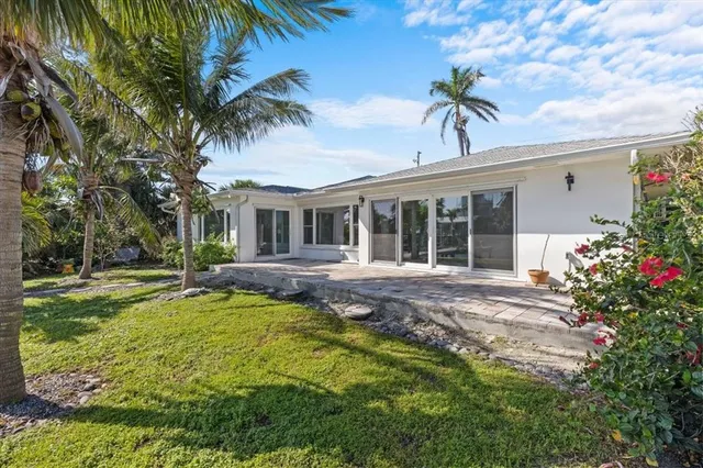 $929,000 | 2540 South Shore Drive Southeast, St. Petersburg, FL 33705