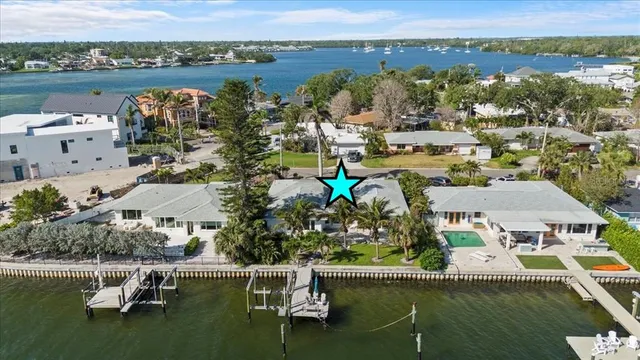 $929,000 | 2540 South Shore Drive Southeast, St. Petersburg, FL 33705