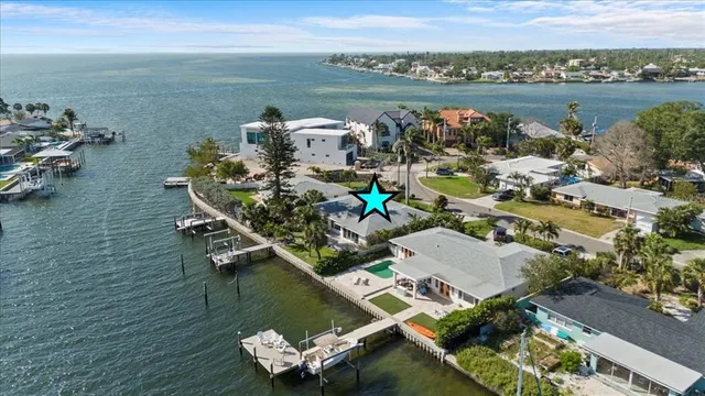 $929,000 | 2540 South Shore Drive Southeast, St. Petersburg, FL 33705