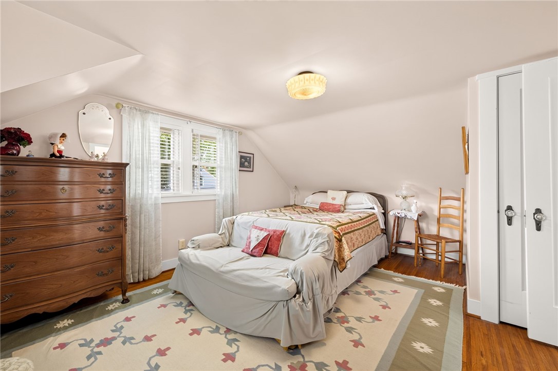 89 Edgemont Road Rochester, NY 14620 - Photo 34 of 40 Gallery Image 34