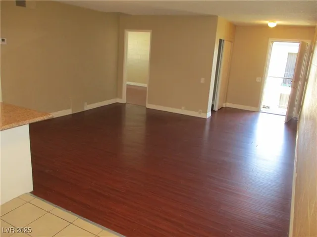 $1,000 | 2933 East Elm Avenue, Unit 4, Las Vegas, NV 89101