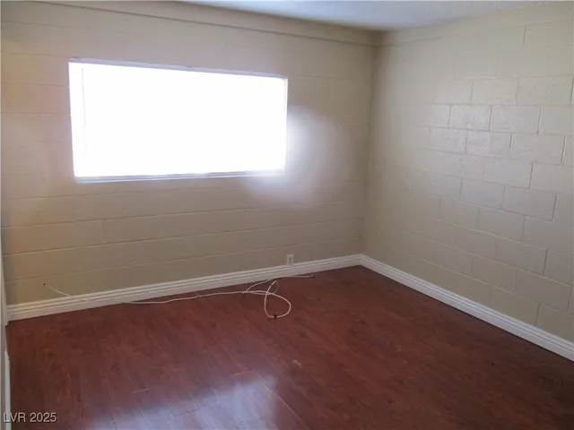 $1,000 | 2933 East Elm Avenue, Unit 4, Las Vegas, NV 89101