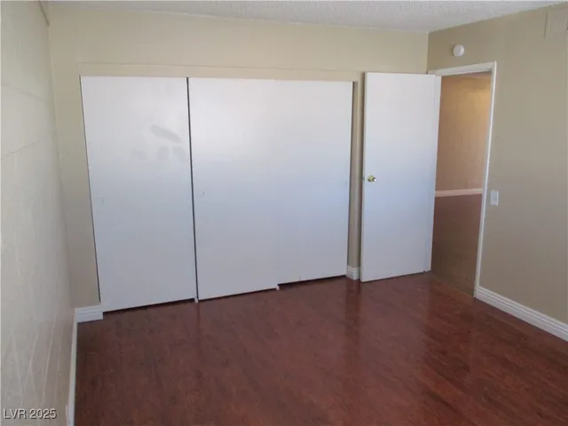 $1,000 | 2933 East Elm Avenue, Unit 4, Las Vegas, NV 89101