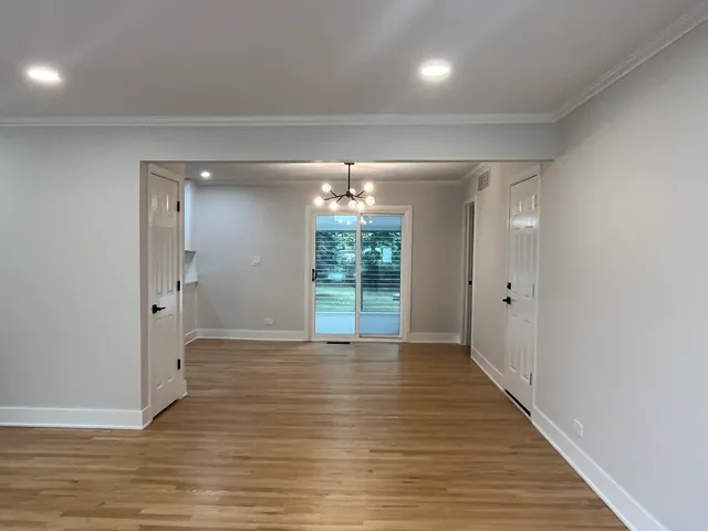 $489,000 | 403 Burlington Avenue, Clarendon Hills, IL 60514