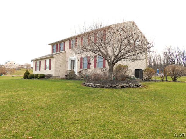 671 Batts Switch Road Pen Argyl, PA 18072 - Photo 3 of 20 Gallery Image 3