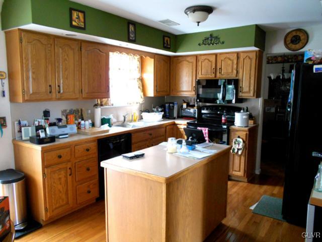 671 Batts Switch Road Pen Argyl, PA 18072 - Photo 10 of 20 Gallery Image 10