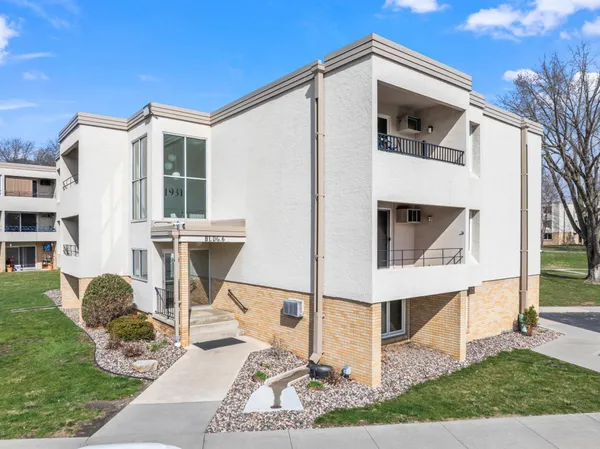 $129,900 | 1931 Viking Drive Northwest, Unit 14, Rochester, MN 55901