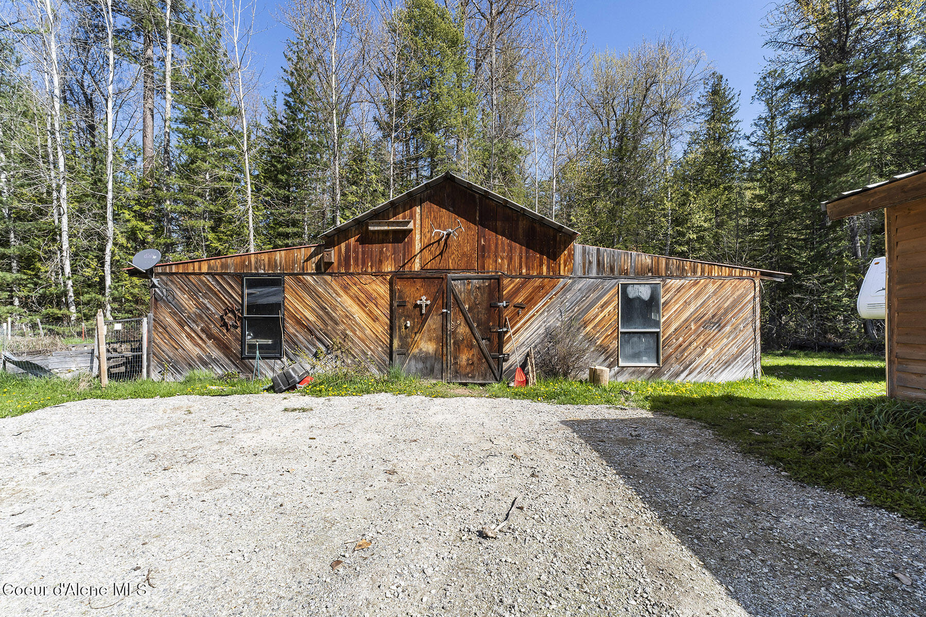 83 Cedar Grove Sandpoint, ID 83864 - Photo 5 of 44 83-Cedar-Grove-1554