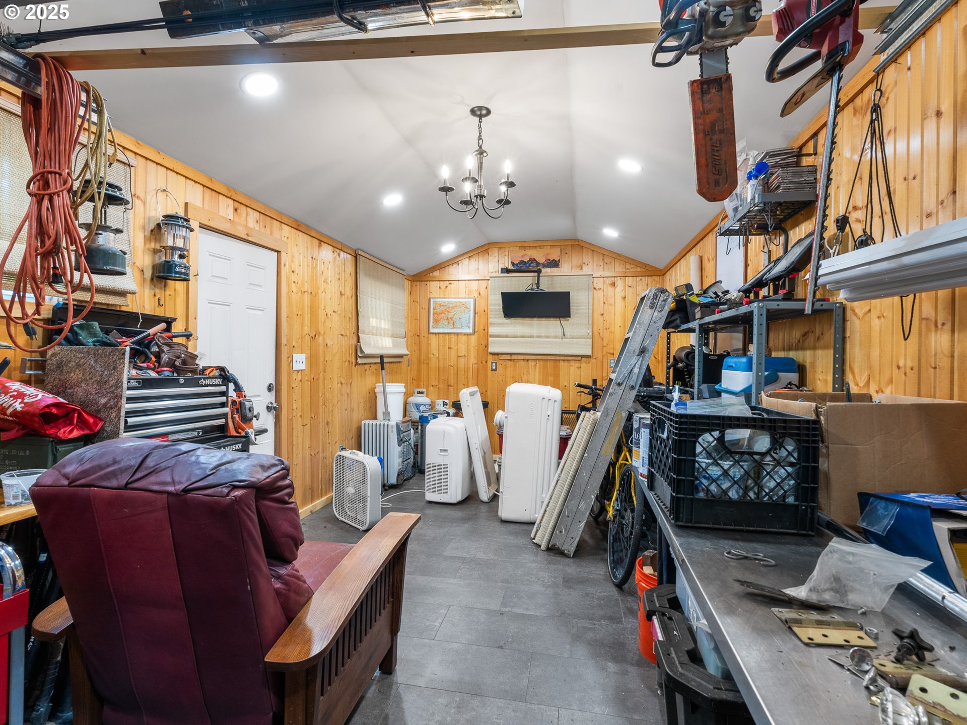 3927 Northeast 47th Avenue Portland, OR 97213 - Photo 11 of 13