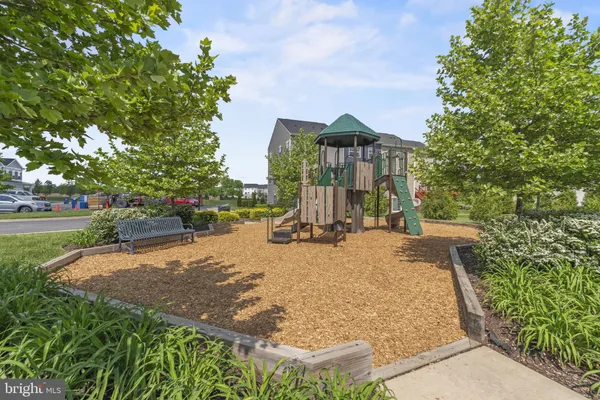 $2,400 | 107 Poinsettia Way, Stephenson, VA 22656