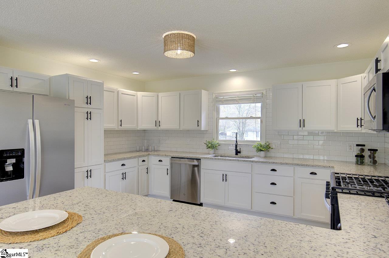 135 East Church Road Easley, SC 29642 - Photo 12 of 36