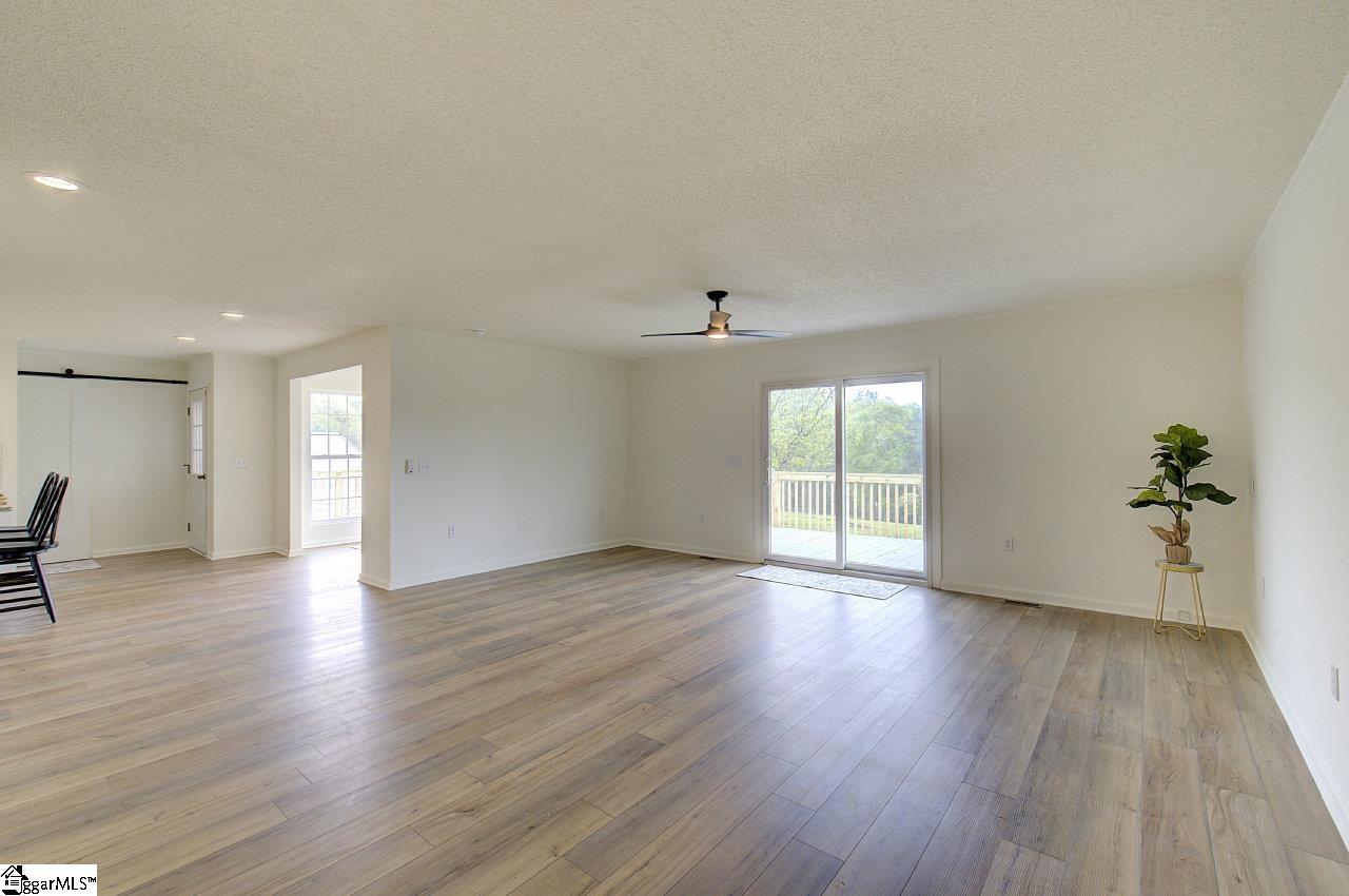 135 East Church Road Easley, SC 29642 - Photo 8 of 36