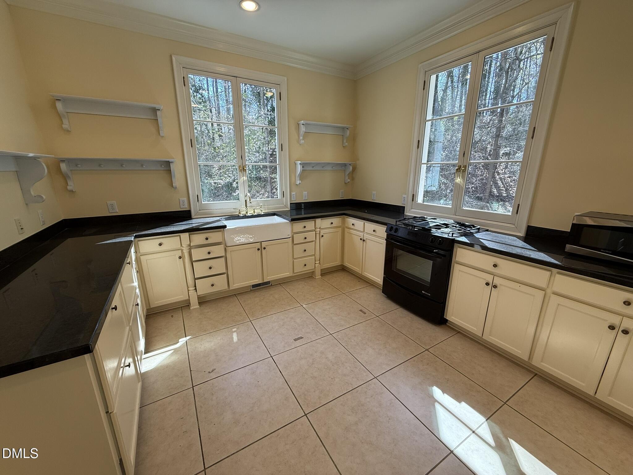 3617 Carlow Court Raleigh, NC 27612 - Photo 7 of 30
