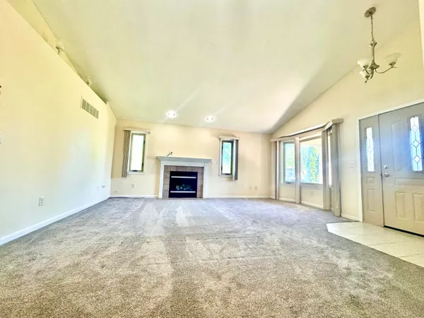 $328,000 | 15338 Flanders Street, Southgate, MI 48195