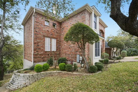 $1,250,000 | 5902 Down Valley Court, Austin, TX 78731