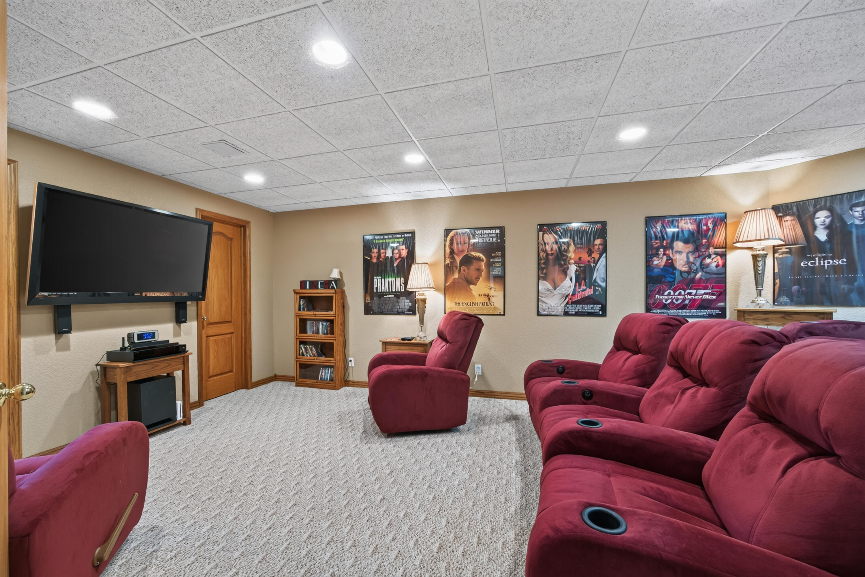 15531 Kentucky Road Neosho, MO 64850 - Photo 40 of 66 37-Media Room