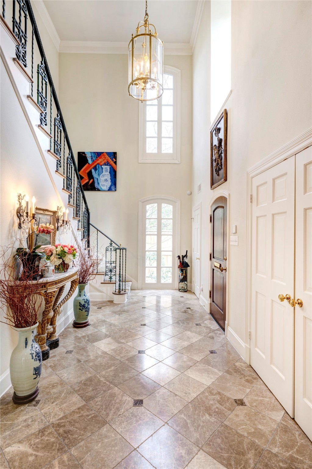 3744 Inwood Drive Houston, TX 77019 - Photo 3 of 32 a view of entryway and hall