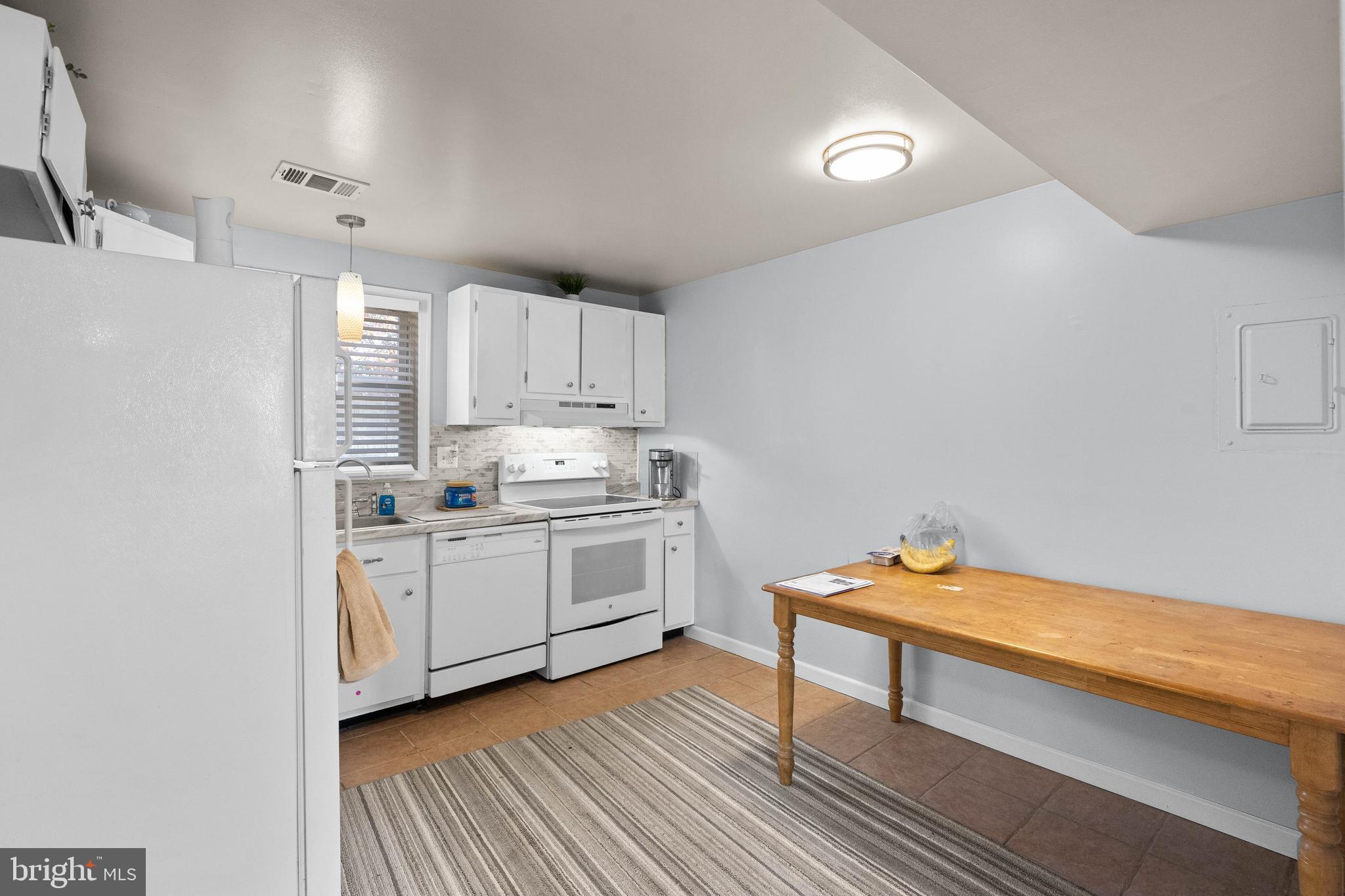 1327 Greyswood Road Odenton, MD 21113 - Photo 13 of 29 Kitchen