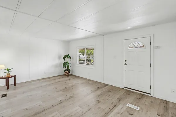 $159,000 | 235 Raymond Lane, Unit 112, Folsom, CA 95630