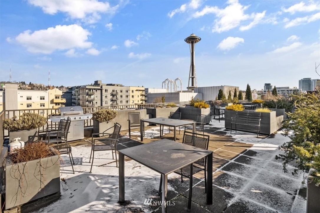 159 Denny Way, Unit 313 Seattle, WA 98109 - Photo 24 of 32 a view of a terrace