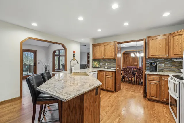 $850,000 | 8011 County Road 13 Southeast, Delano, MN 55328