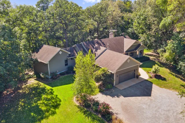 $850,000 | 8011 County Road 13 Southeast, Delano, MN 55328