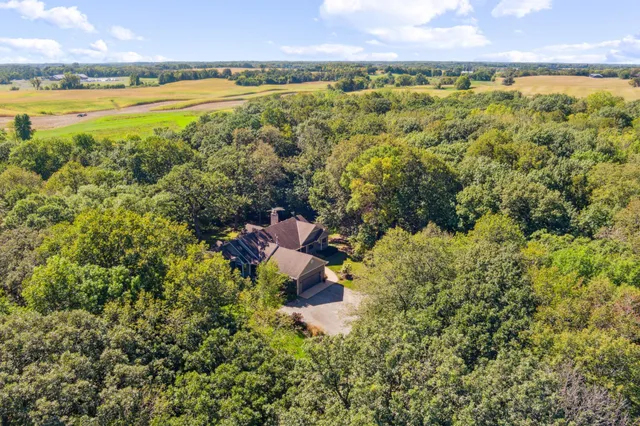 $850,000 | 8011 County Road 13 Southeast, Delano, MN 55328