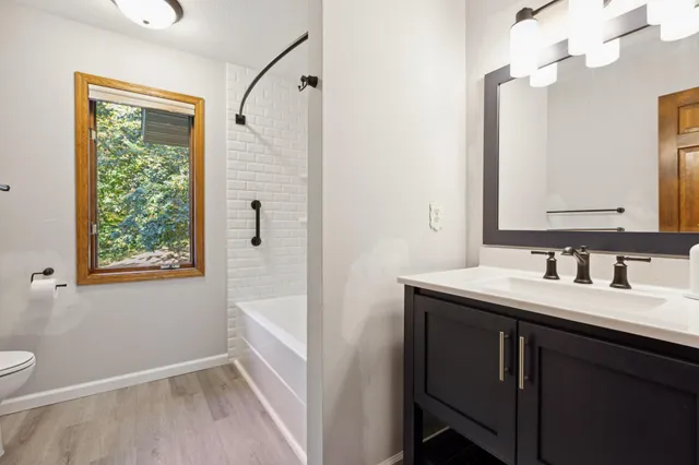 $850,000 | 8011 County Road 13 Southeast, Delano, MN 55328