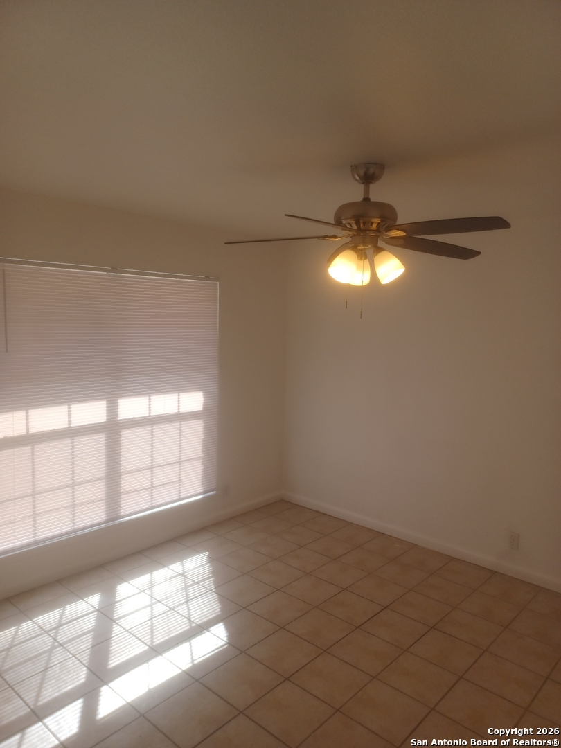 7323 Canterfield Road San Antonio, TX 78240 - Photo 5 of 19