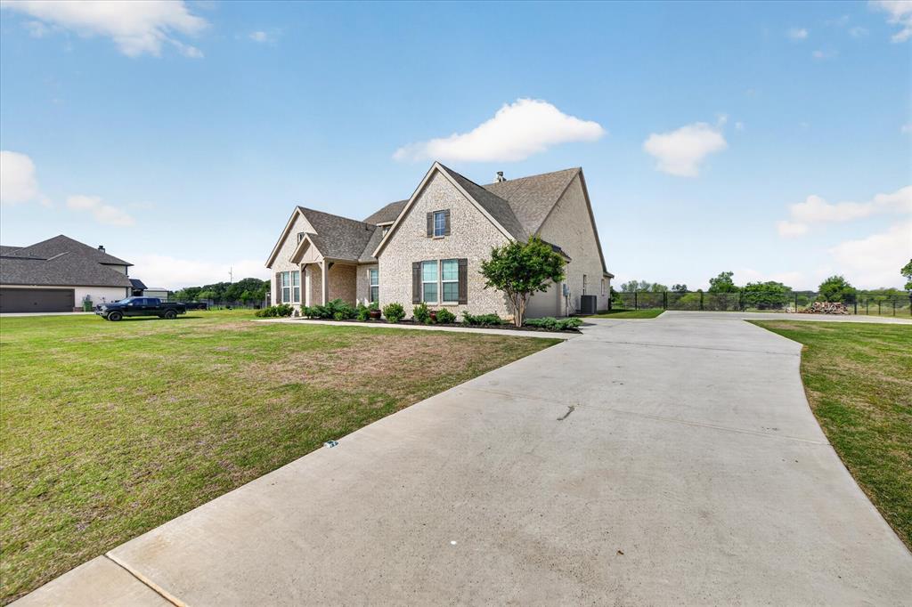 150 Chester Road Springtown, TX 76082 - Photo 1 of 40