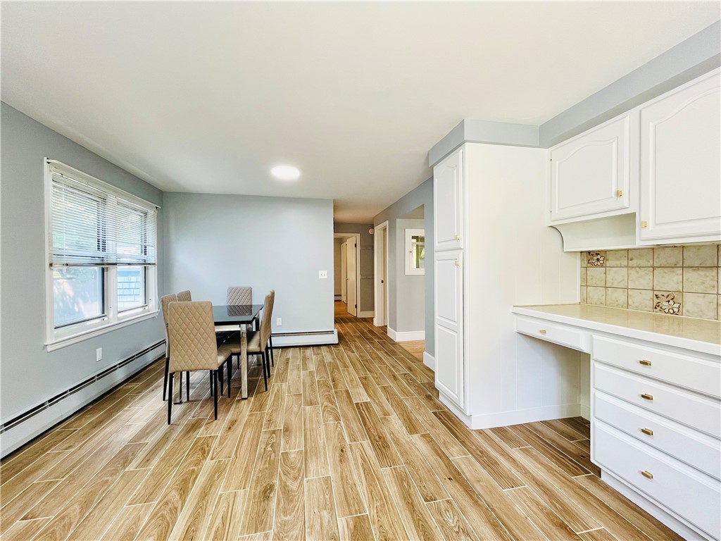 15 Washington Road Barrington, RI 02806 - Photo 9 of 39 Gallery Image 9