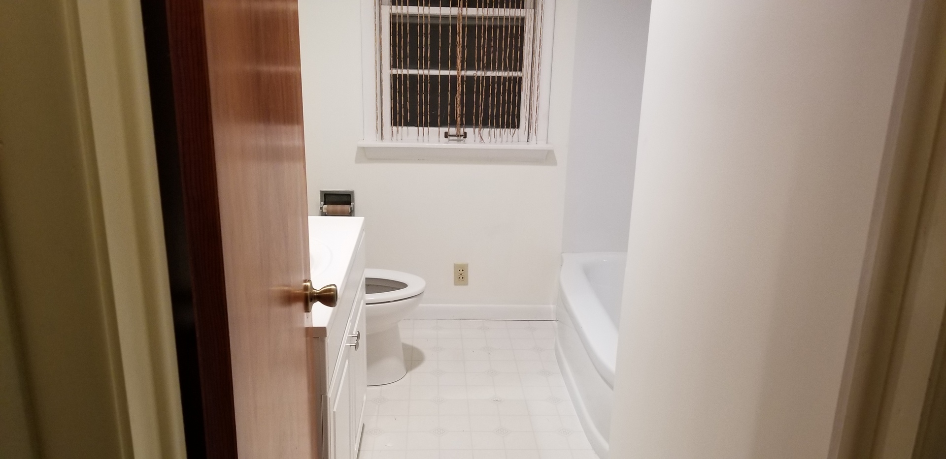 40W519 Bowes Road Elgin, IL 60124 - Photo 12 of 20