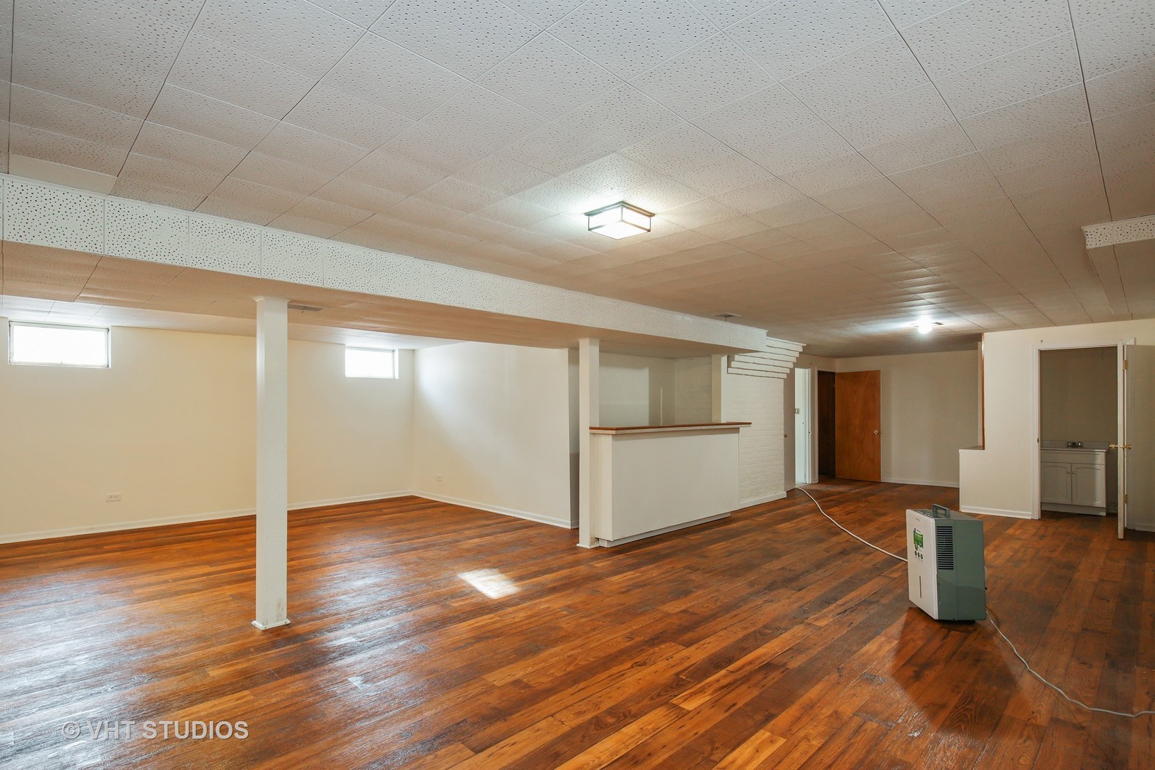 40W519 Bowes Road Elgin, IL 60124 - Photo 8 of 20