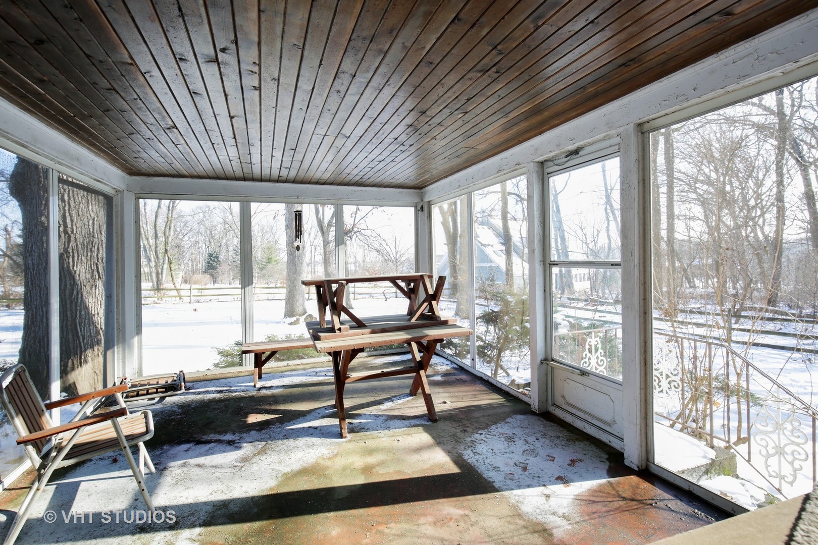 40W519 Bowes Road Elgin, IL 60124 - Photo 9 of 20