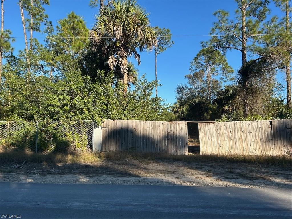 1190 Ivy Way Naples, FL 34117 - Photo 4 of 5