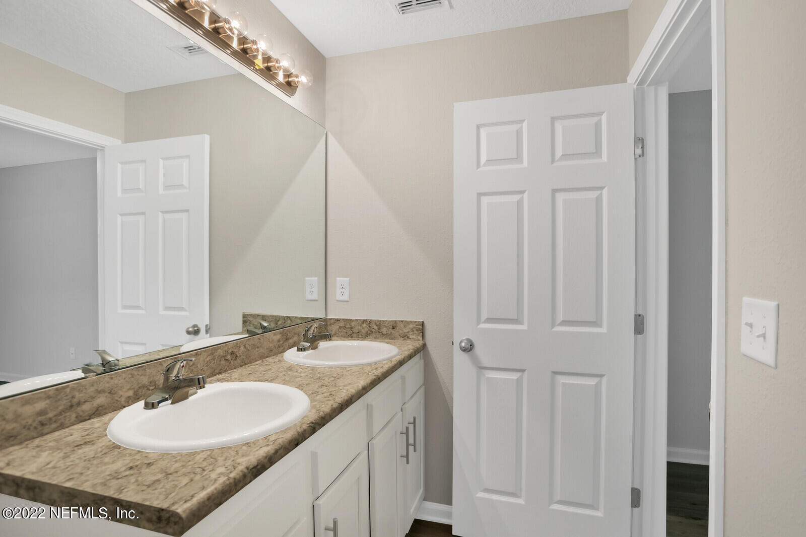 8305 Firetower Road Jacksonville, FL 32210 - Photo 11 of 21 Owner's Bathroom