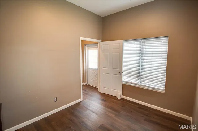 $899,000 | 7592 Vonnahmen Road, Alton, IL 62002