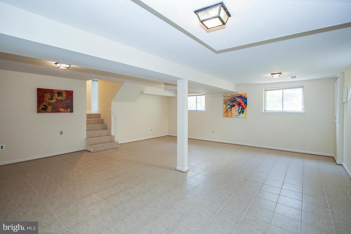 7708 Beech Tree Road Bethesda, MD 20817 - Photo 23 of 30